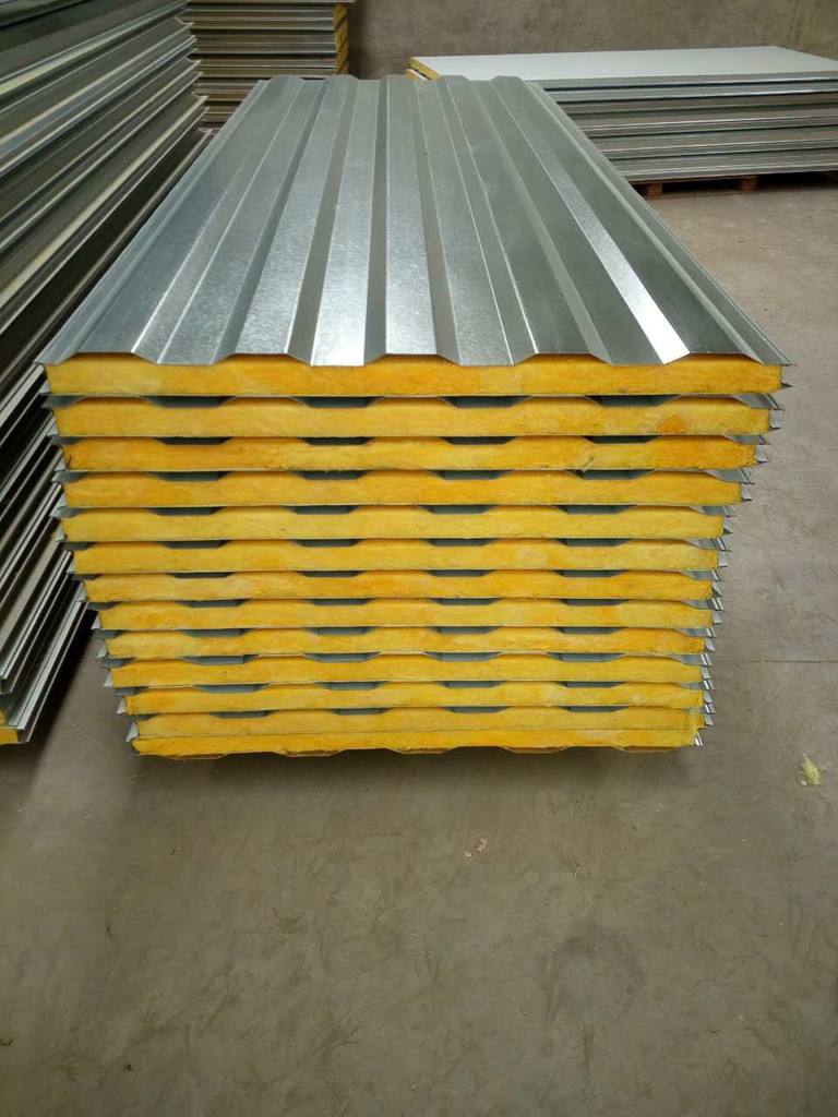彩鋼夾芯板